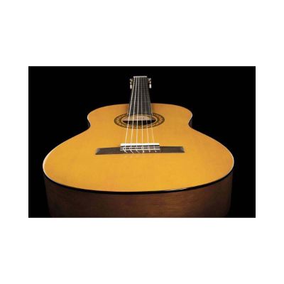 Yamaha - Classical Guitar Natural C40