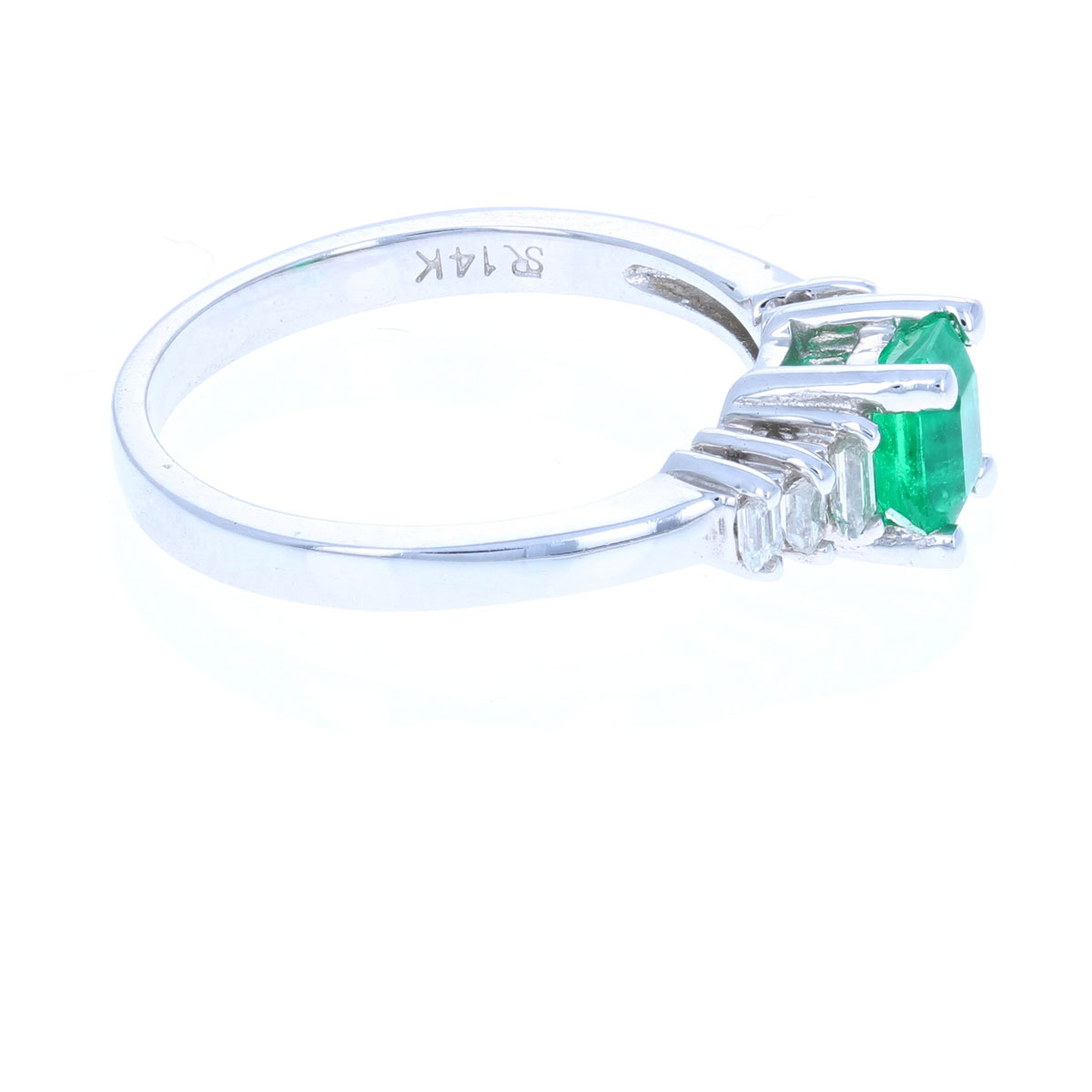 Simple Emerald & Diamond Ring 14 KT