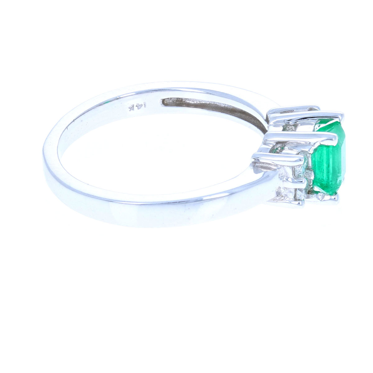 Emerald & Round Diamond Ring 14 KT