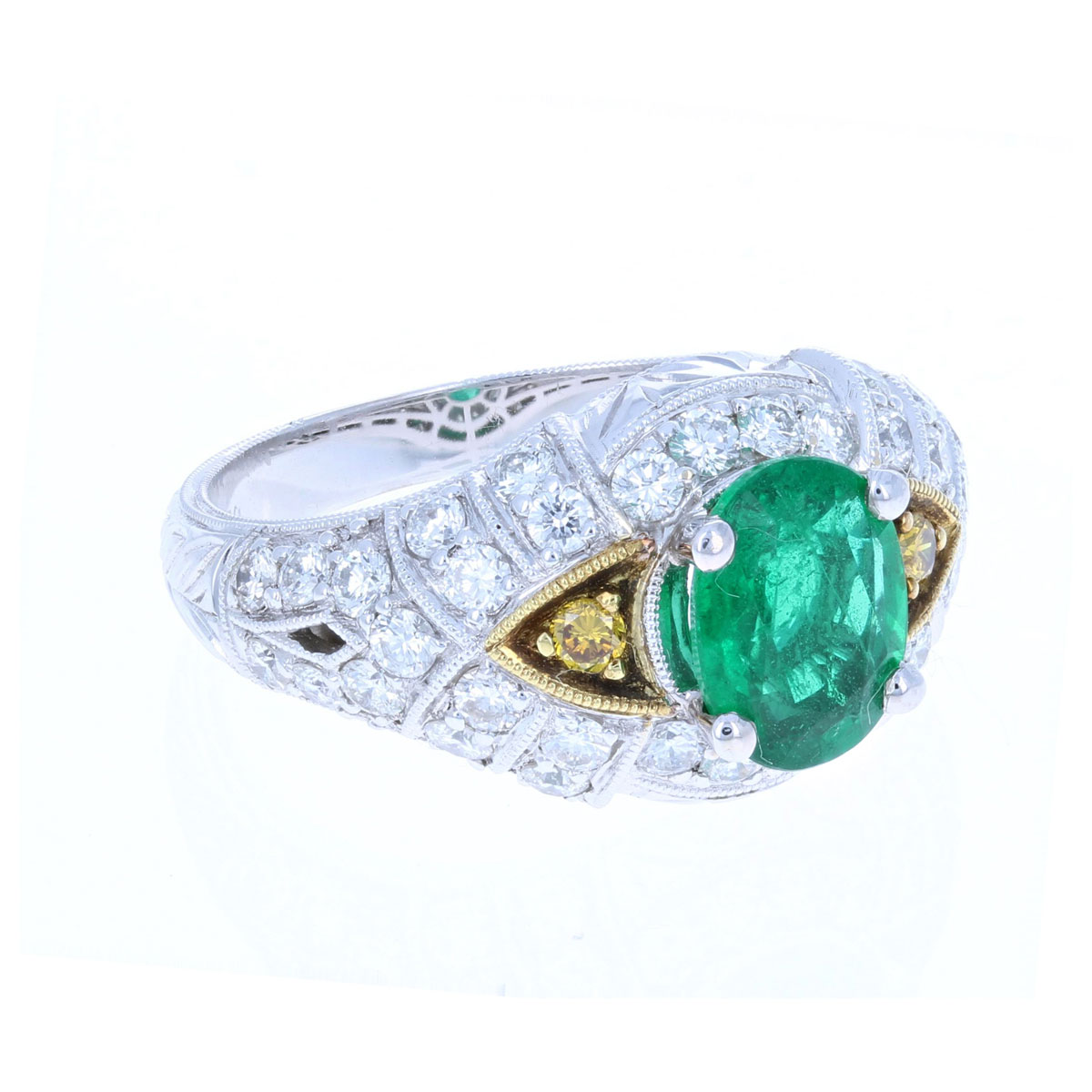 Vintage-Look Emerald Diamond Ring 18KT