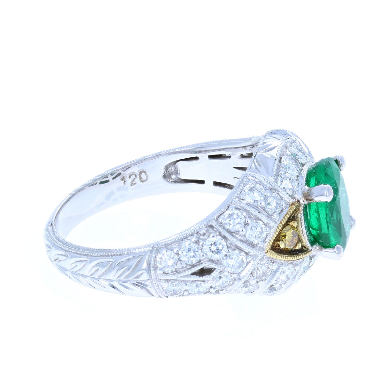 Vintage-Look Emerald Diamond Ring 18KT