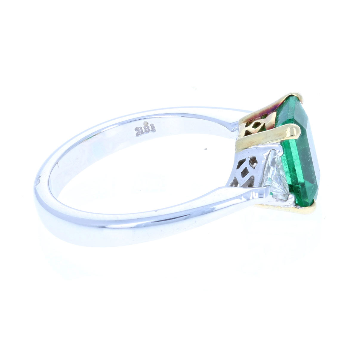 Emerald & Trillion Diamond Ring 18KT