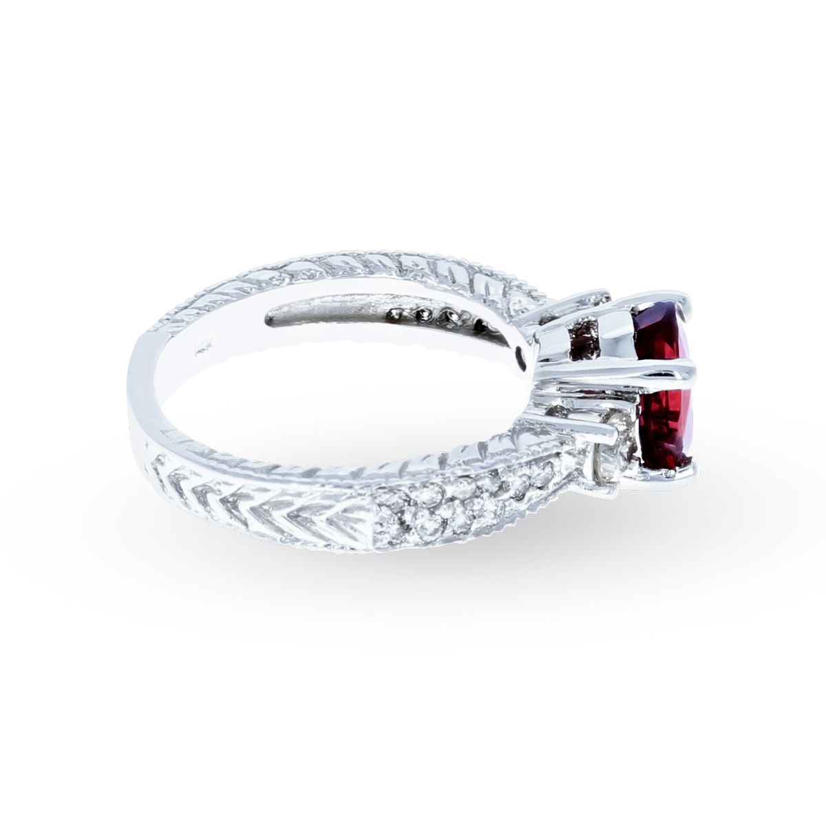 Classic Oval Ruby Diamond Ring 18KT