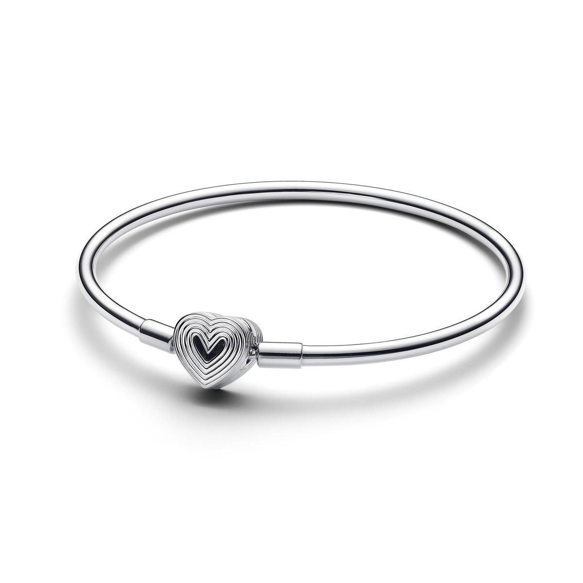 a❤︎ Radiating Heart Clasp Bangle — Boolchand's — Improving