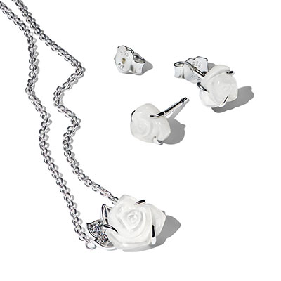 White Rose in Bloom Jewelery Gift Set
